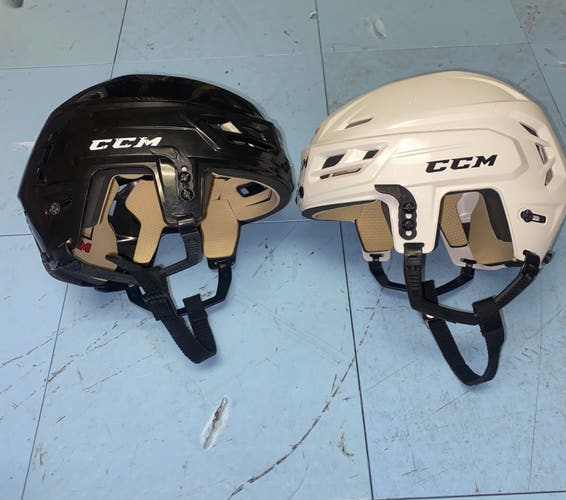 2 Pack Lightly Used Ccm Tacks 110 Helmets Size Medium