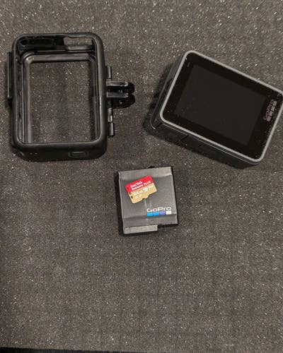 GoPro Hero 5 Black - Used Fully functional with accessories