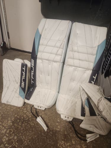 Used 30+2 True 7X3 Regular Goalie Full Set