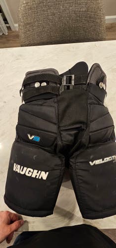 Used Junior Small/Medium Vaughn Velocity V9 Pro Hockey Goalie Pants
