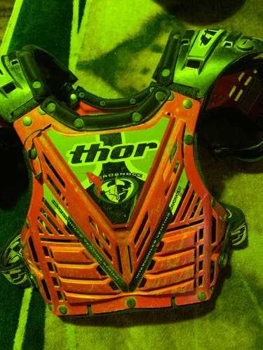 Used Men's Thor Aftershock Chest Protector