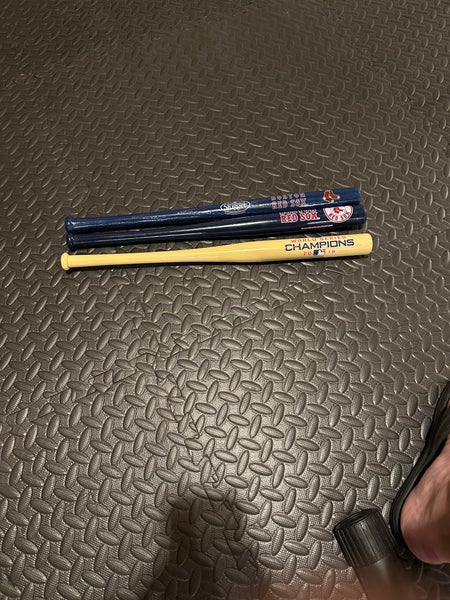 Souvenir Bats - Red Sox