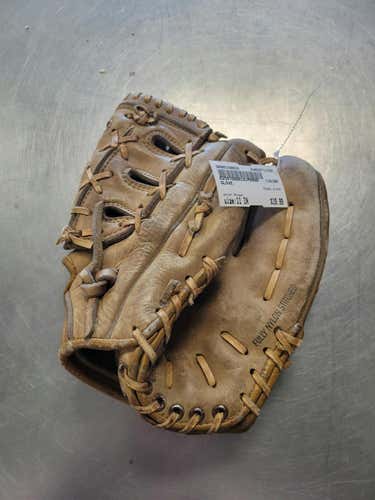 Used Glove 11" Fielders Gloves