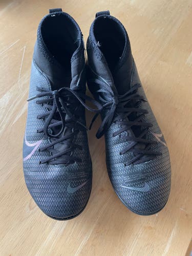 Nike youth black soccer cleats size 5.5Y