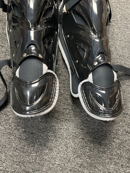 Under Armour UALG2-SRVS Sr. Catcher Shin Guards | SidelineSwap | Buy ...
