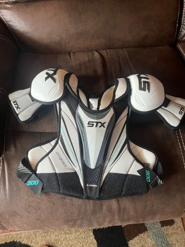 STX surgeon 300 lacrosse chest protector