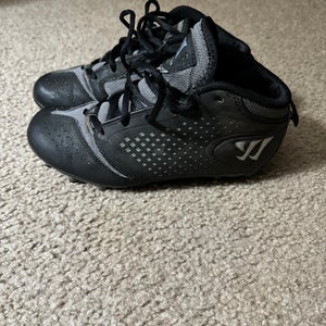 Black Youth Used Unisex Size 3.5 (Women's 4.5) Molded Cleats Warrior Mid Top Burn 5.0