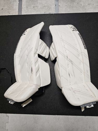 Used  Warrior Regular 32” Ritual G4 Pro Goalie Full Set