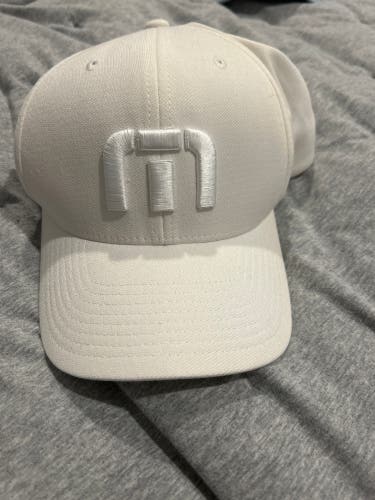 White New One Size Fits All Travis Matthew Hat
