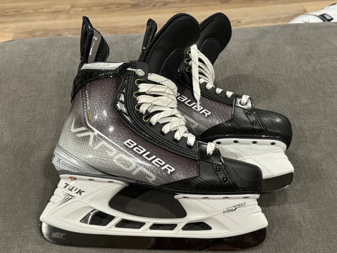 Bauer Vapor Hyperlite Hockey Skates - Nicklas Backstrom Pro Stock 8.5 EE/B