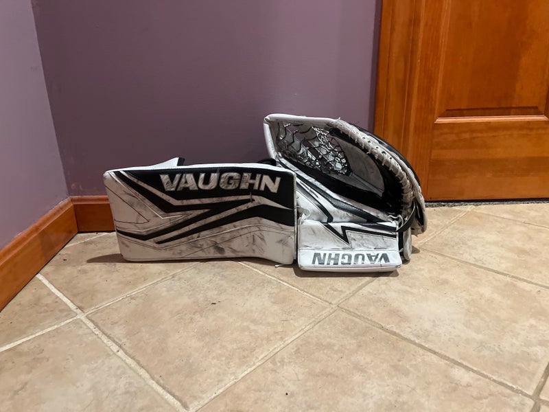 Vaughn v9 glove and blocker