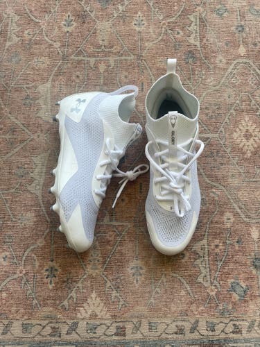 New Size 8.5 (Women's 9.5) Under Armour Cleats