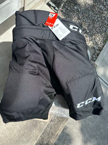 New Senior CCM Pro Stock hp31 Hockey Pants