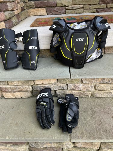 Used Youth STX Stallion 200 Shoulder Pads + Knee pads + Gloves