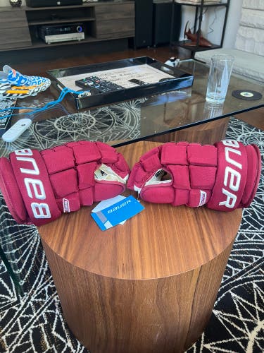 Bauer Pro Series Hockey Gloves 13”