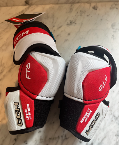 New Senior Small CCM Jetspeed ft6 Elbow Pads