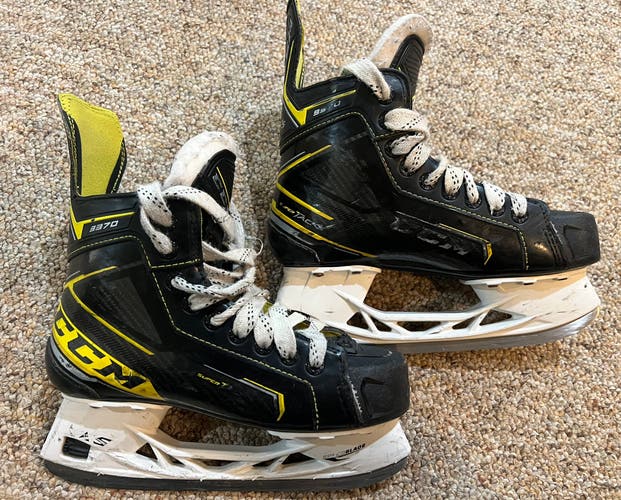 CCM Super Tacks 9370 Hockey Skates - Intermediate 4