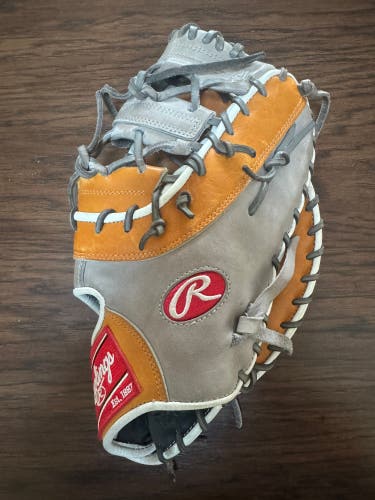 Rawlings first baseman’s mitt