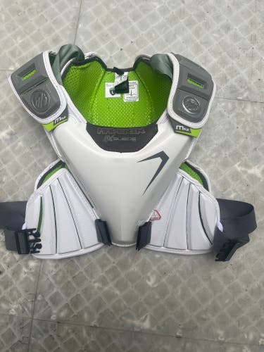 Used Large Maverik Max Shoulder Pads