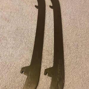 Step Steel Hockey ST Pro XS Steel Runners CCM Size 280 D11