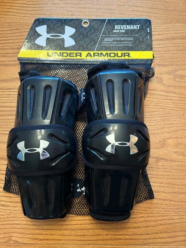 Rare* New Adult Under Armour Revenant Arm Pads