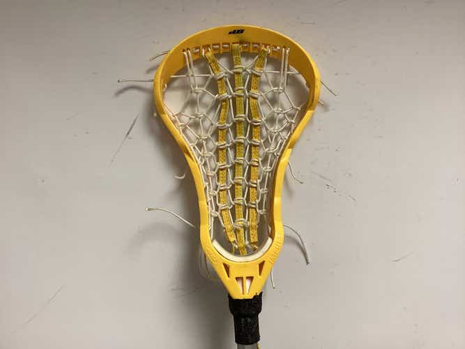 Used Debeer Aluminum Women's Complete Lacrosse Stick