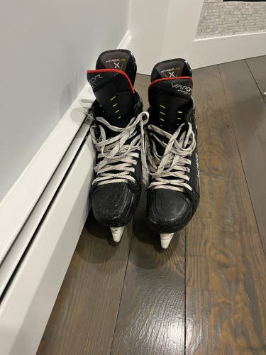 WITH STEEL, Used Bauer Vapor Hyperlite Skates Size 8.5 Fit 1