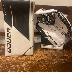 *DEMO* Bauer Regular Mach Glove Set