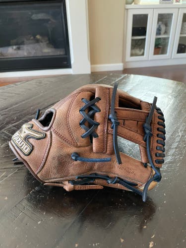 Mizuno MVP 11.5” Baseball Glove