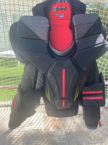 Used Large Bauer Hyperlite 2 Goalie Chest Protector Pro Stock