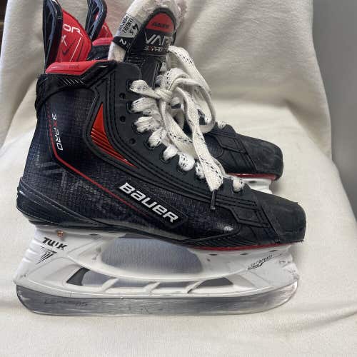 Junior Size 4.5 Bauer Vapor 3X PRO  FIT 2 Ice Hockey Skates