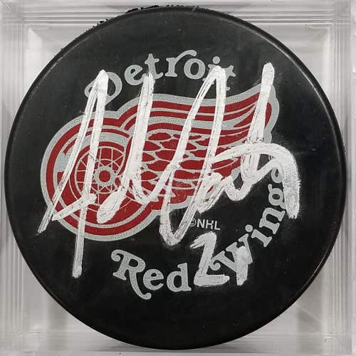 ADAM OATES Autographed Detroit Red Wings NHL Hockey Puck Signed