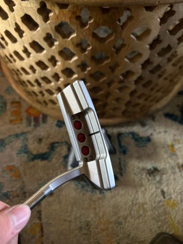 Silver Used Men's Scotty Cameron Right Handed 34" Select Newport 2.5 Putter