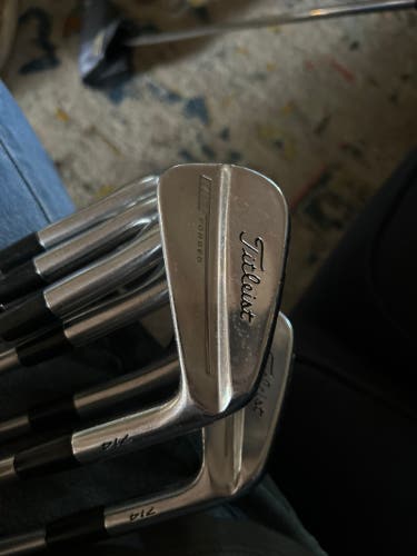 Used Men's Titleist Right Handed Stiff Flex  MB Forged 714 Iron Set