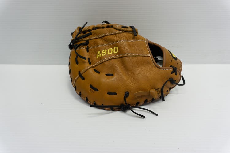 New Right Hand Throw Wilson A900 Baseball Glove 12"
