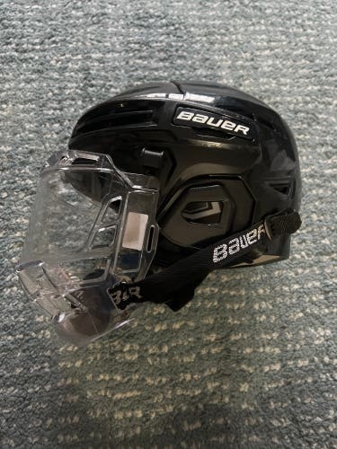 Used Youth Large Bauer Hockey helmet