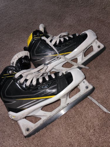 Used Junior CCM Tacks 6092 Hockey Goalie Skates Size 3