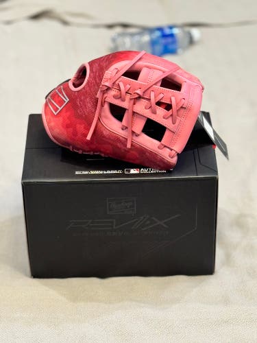LIMITED EDITION MOTHER’S DAY REV1X INFIELD GLOVE, RIGHT HAND THROW