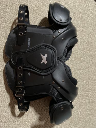 Xenith Fly Shoulder Pads