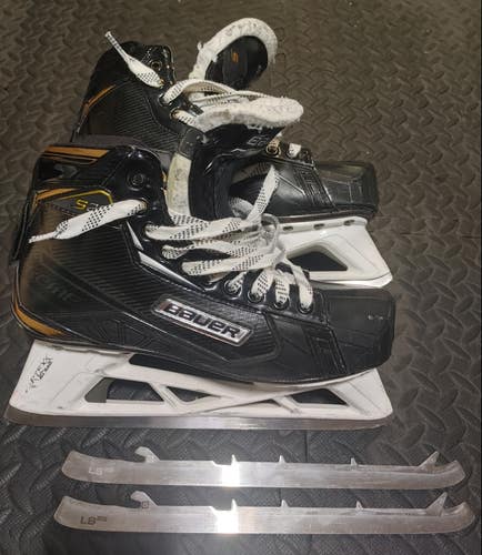 Used Senior Bauer Supreme S29 Hockey Goalie Skates Regular Width 8.5 with extra Blades