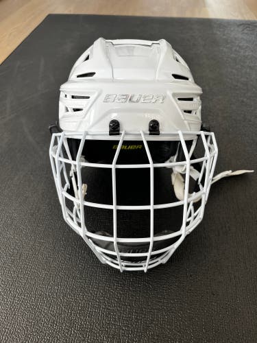 Bauer RE-AKT 150 Hockey helmet (Large)