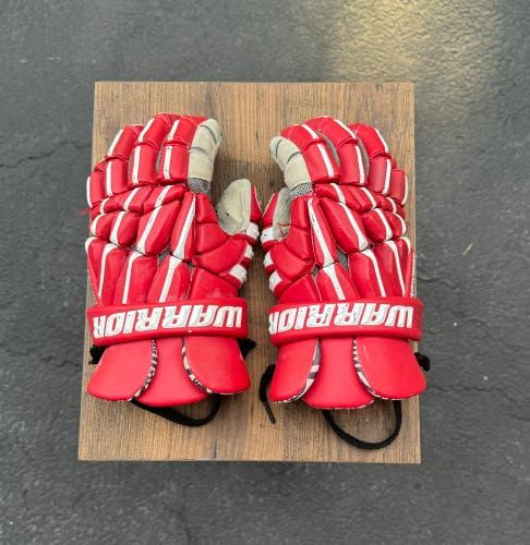 Warrior Regulator 2 Lacrosse Gloves (Red/White)
