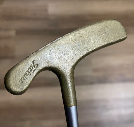 Titleist Scotty Cameron Bulls eye putter