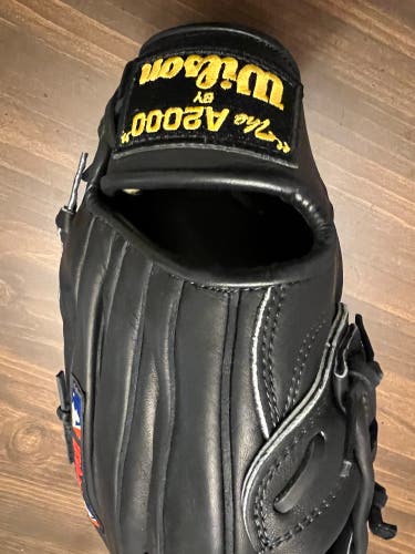 Wilson A2000 Baseball Glove Left Hand Throw 12.75"
