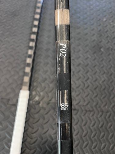 P02 (ST: Retail Lidstrom) - Red Line (375G) - Pro Stock Hockey Stick - TWO PACK