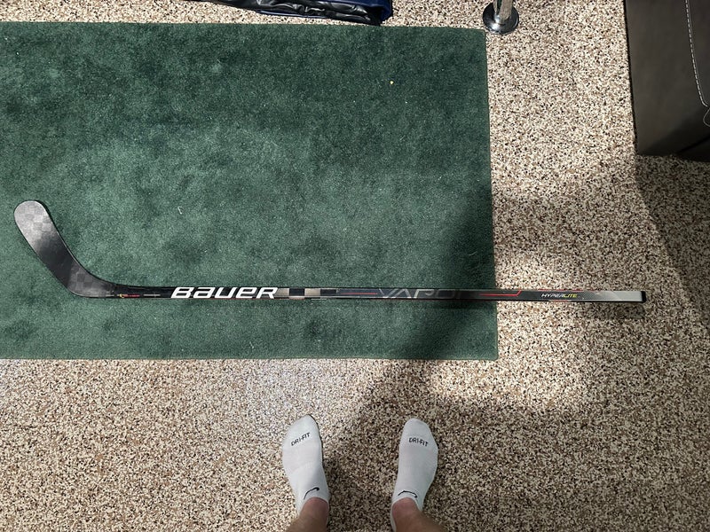 Used Intermediate Bauer Right Handed P92 Vapor Hyperlite Hockey Stick