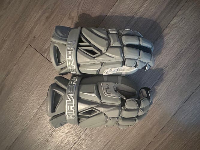Maverik M3 Goalie Gloves