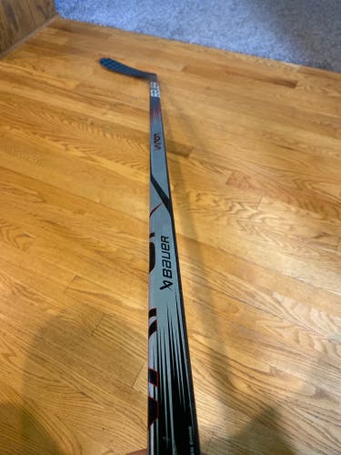 Used Senior Bauer Left Hand P92 Vapor Team Hockey Stick