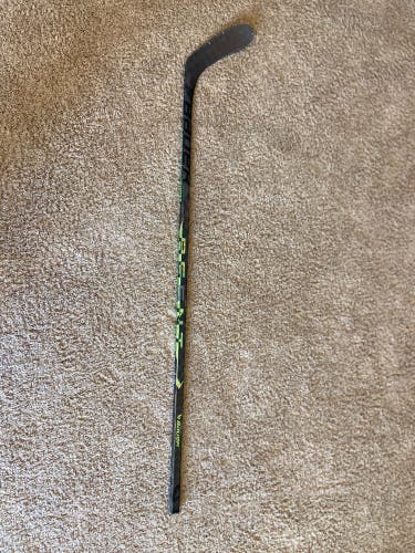 Used Intermediate Bauer Right Handed P28  Ag5nt Hockey Stick