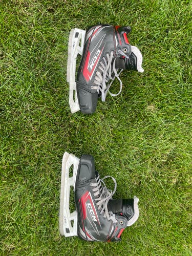 CCM FT480 senior size 10.5